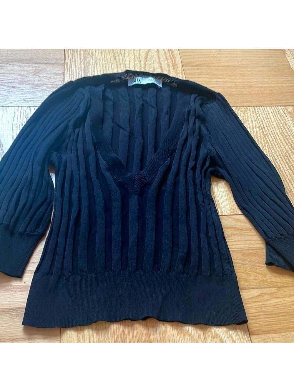 Zara Black V-Neck Sweater Small